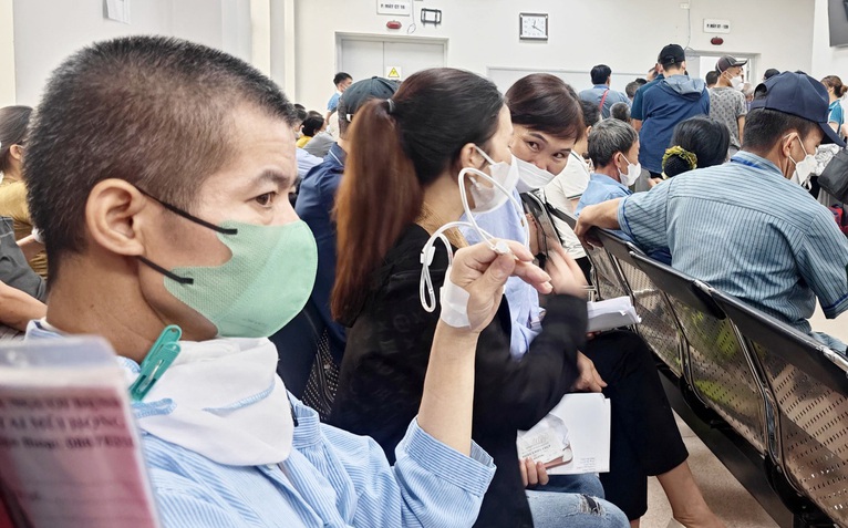 Người bệnh ung thư nghèo đề xuất bảo hiểm y tế có chính sách hỗ trợ: Bộ Y tế nói gì?