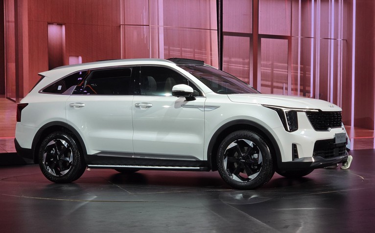 Kia Sportage 2026 ra mắt Việt Nam, dùng động cơ hybrid cạnh tranh Honda CR-V