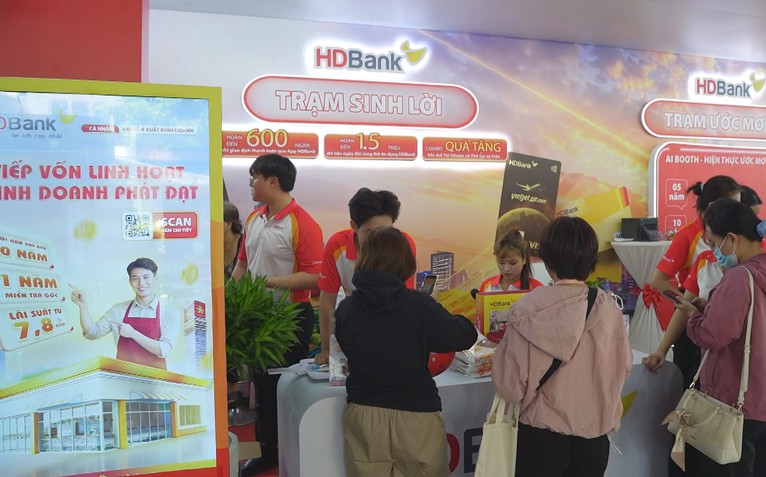 Trải nghiệm tài chính số kết hợp công nghệ AI, khám phá hành trình tương lai