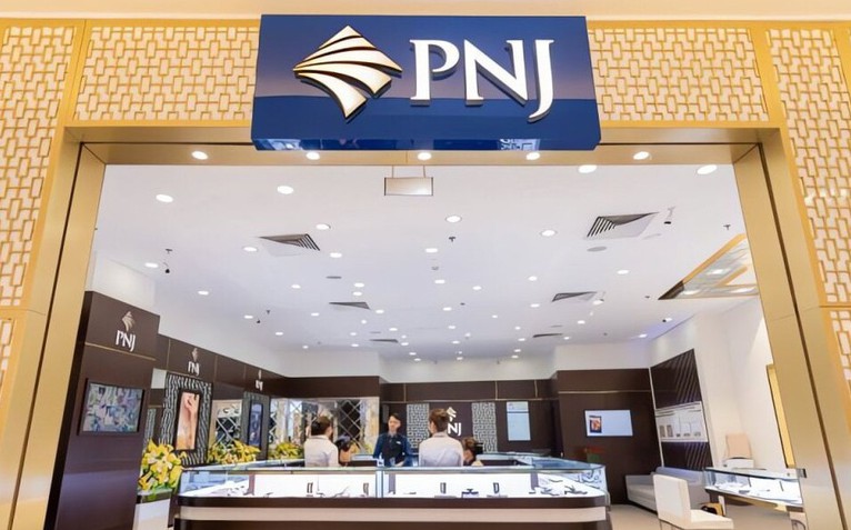 Tin tức sáng 12-7: Tổng giám đốc PNJ đăng ký mua vào 1 triệu cổ phiếu