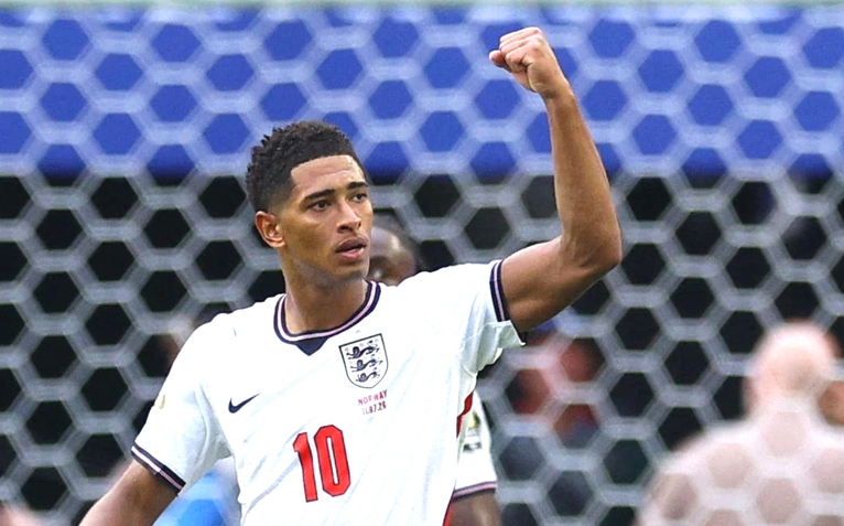 Bellingham tiếp nối kỳ tích của huyền thoại Pele