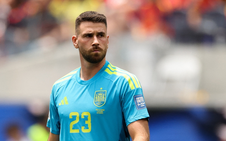 Thủ môn Tây Ban Nha lập kỷ lục chưa từng có ở World Cup