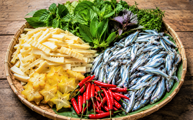 Cá de nấu với măng le
