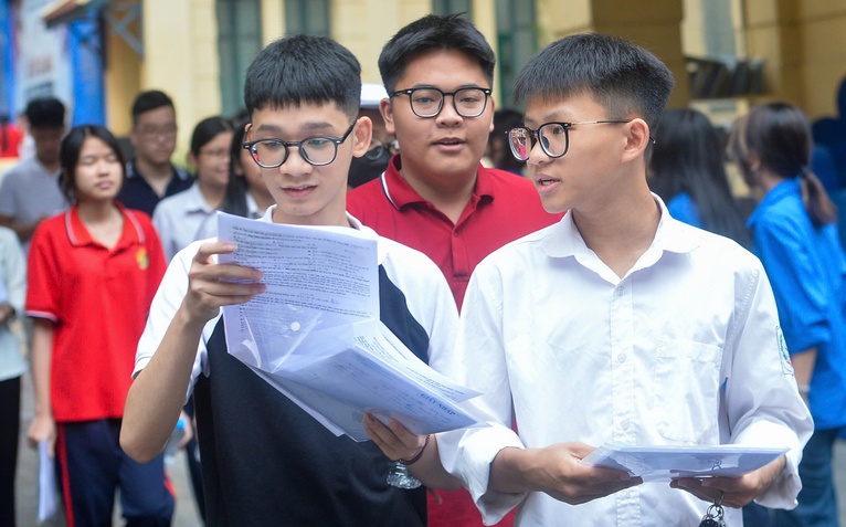 Đừng bắt một kỳ thi giải quyết tất cả