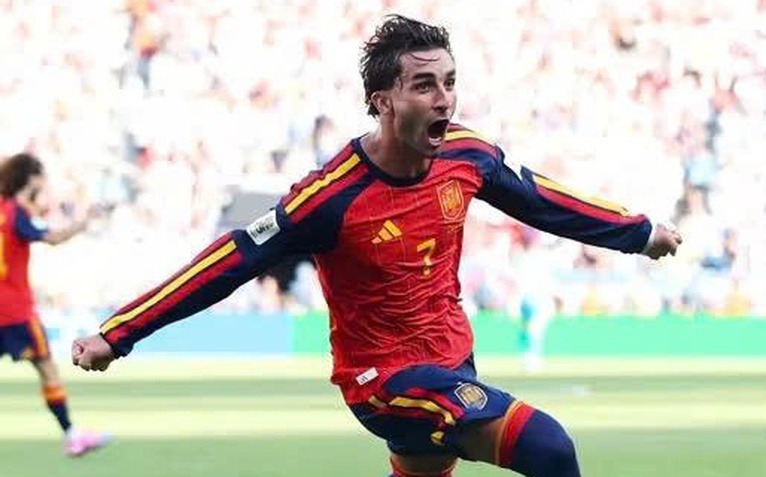 Xem lại bàn thắng duy nhất giúp tuyển Tây Ban Nha vô địch World Cup 2026