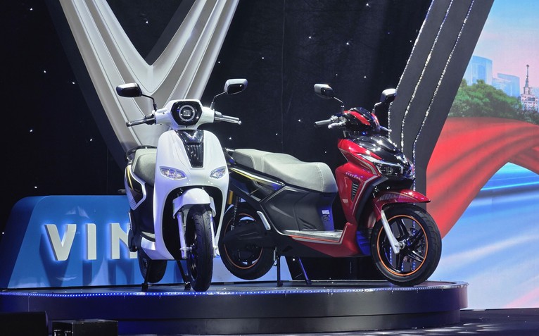 Xe máy điện VinFast Kinet và Kyo ra mắt: Cốp rộng hơn SH Mode, chạy tới 160km/sạc