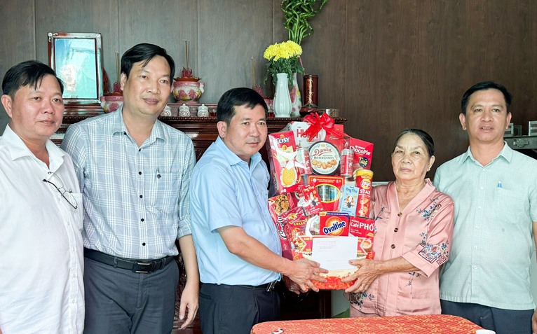 Bí thư đặc khu Phú Quốc Đinh Văn Nơi: Cần rà soát, kịp thời quan tâm, chăm lo cho gia đình chính sách