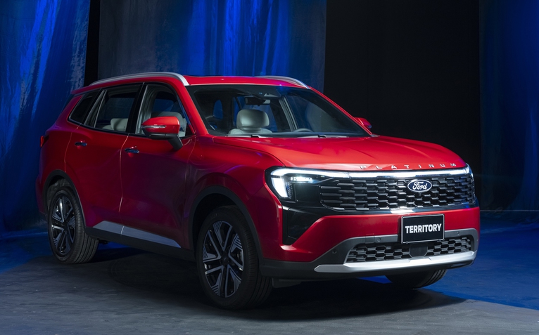 Ford Territory thêm bản Platinum giá 916 triệu đồng, thêm tính năng ADAS đấu Mazda CX-5