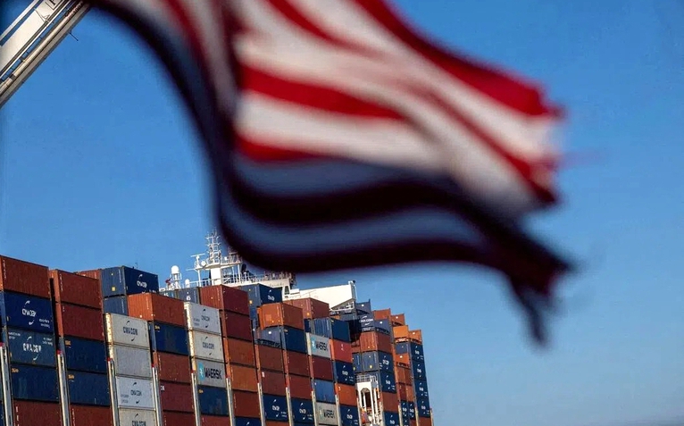 Vụ ông Trump áp thuế quan mới với 60 đối tác toàn cầu: 2 doanh nghiệp Mỹ khởi kiện