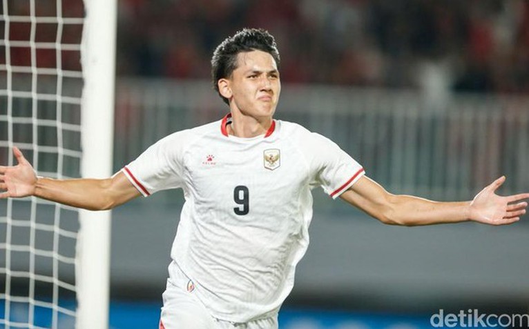 Cầu thủ 1m96 lập hat-trick cho Indonesia là ai mà tuyển Việt Nam phải dè chừng?