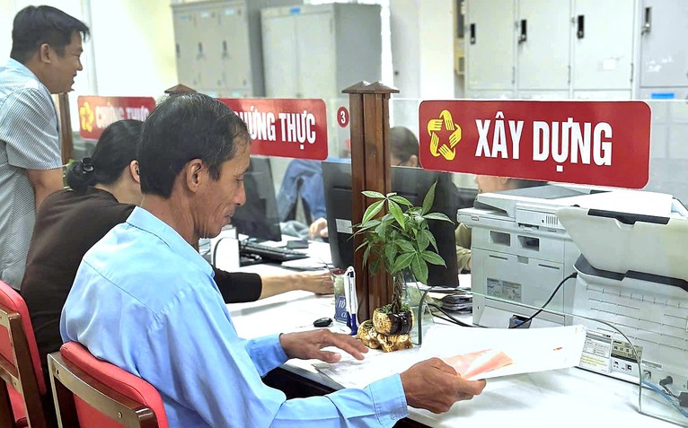Vĩnh Long bãi bỏ thu phí scan các loại giấy tờ khi làm ‘sổ đỏ’