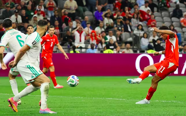 Hạ Algeria, Thụy Sĩ là đội thứ 13 góp mặt ở vòng 16 đội World Cup 2026