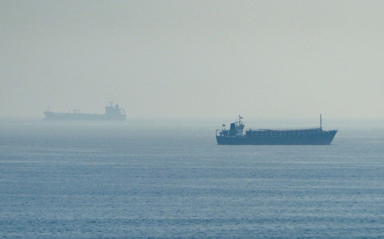 Trung Đông tối 31-7: Iran tuyên bố tấn công 2 tàu chở dầu được Mỹ 'hộ tống từ trên không'