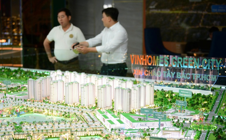 Xe điện, bất động sản và hạ tầng mang về cho Vingroup hơn 20.300 tỉ đồng