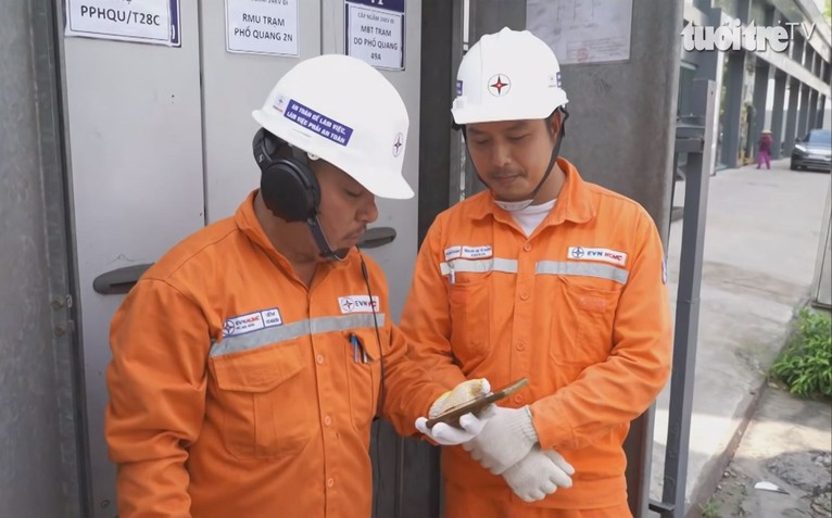 50 năm thắp sáng những đổi thay