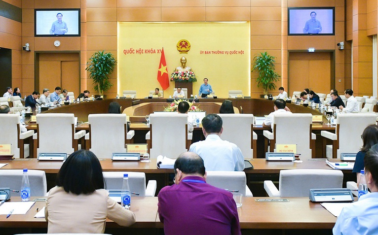 Tin tức sáng 8-7: Ủy ban Thường vụ Quốc hội cho ý kiến về dự Luật Đô thị đặc biệt, Luật Đất đai