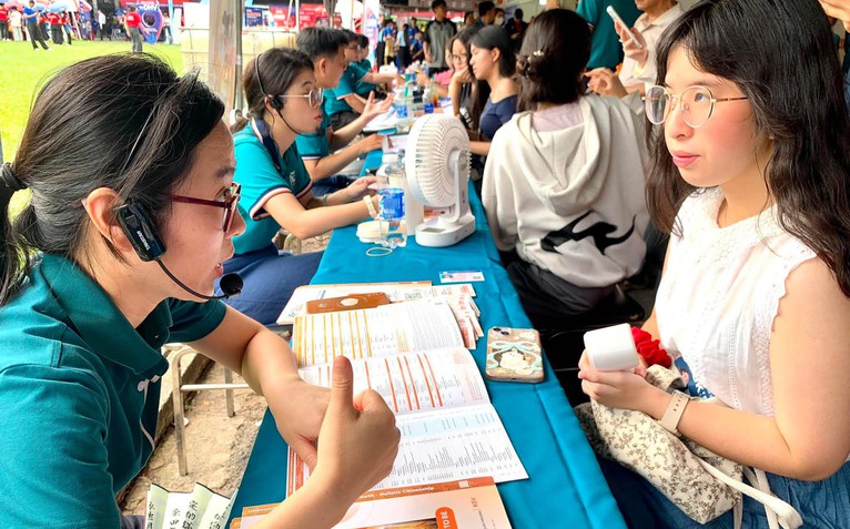 Đại học Kinh tế TP.HCM công bố điểm sàn, mở công cụ tính điểm xét tuyển