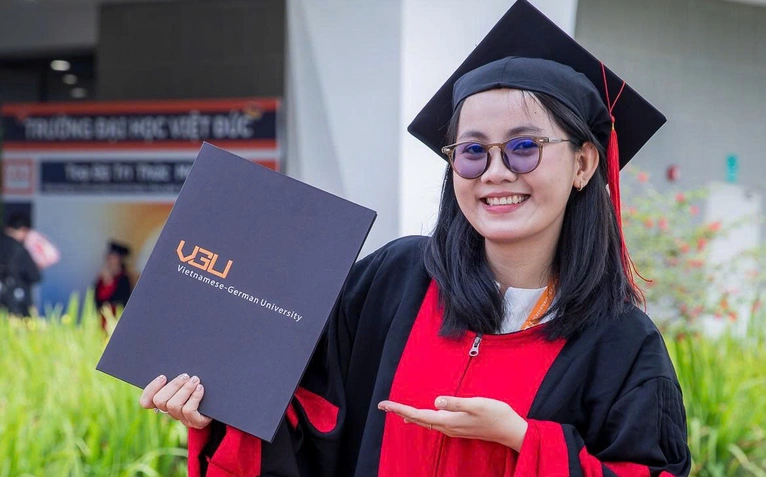 Điểm chuẩn hai trường đại học lớn ở Bình Dương cũ:  Có ngành 26,01 điểm
