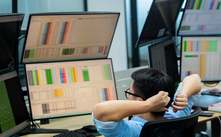 Thêm một phiên giao dịch buồn của nhà đầu tư, VN-Index giảm tiếp 36 điểm