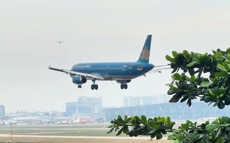 Vật thể bay lạ và bài toán giữ an toàn bầu trời đô thị