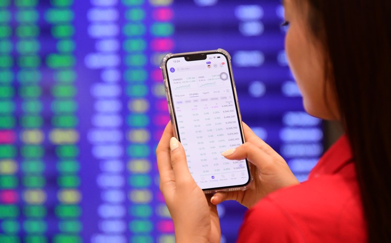 Đợt đầu vào rổ FTSE, 27 cổ phiếu Việt Nam có thể đón hơn 5.500 tỉ đồng