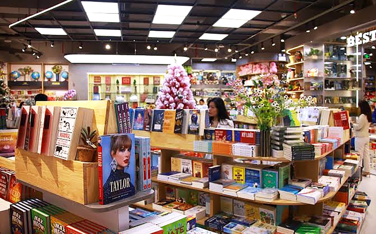 Gần 50% cổ phần Văn hóa Phương Nam được 'trao tay'