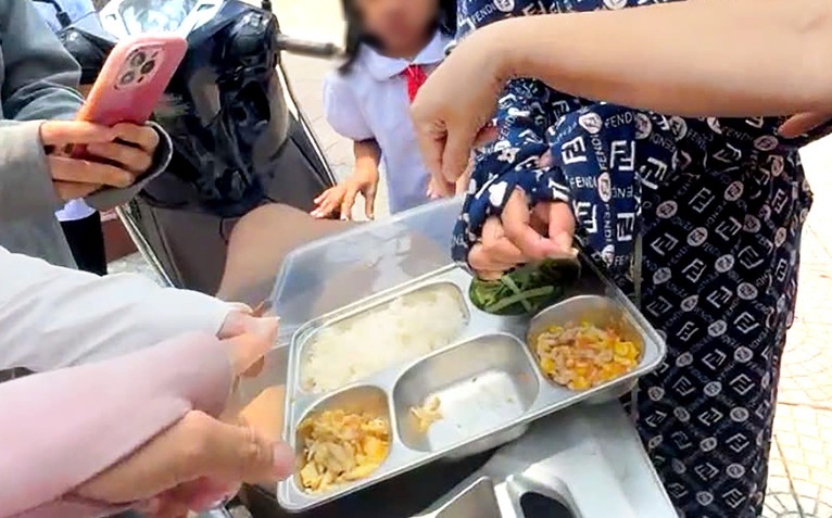 Vụ hai ngày liền gần 13h mới có cơm bán trú: Trường tổ chức ăn bán trú lại từ ngày mai