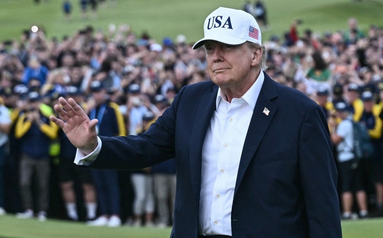 Tin tức thế giới 14-9: Ả Rập Saudi tấn công Houthi; Ông Trump khoe hiểu rất rành lãi suất