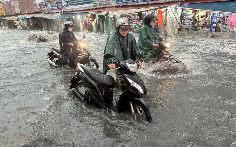 TP.HCM và Nam Bộ mưa to trở lại từ 17-9, kéo dài 5 ngày