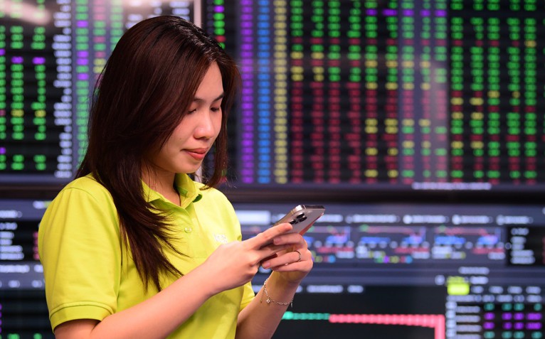 Chứng khoán 17-9: Fed tăng lãi suất, kịch bản nào cho VN-Index?