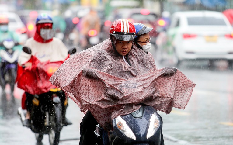 Thời tiết hôm nay 19-9: Từ Nghệ An vào Nam Bộ mưa to