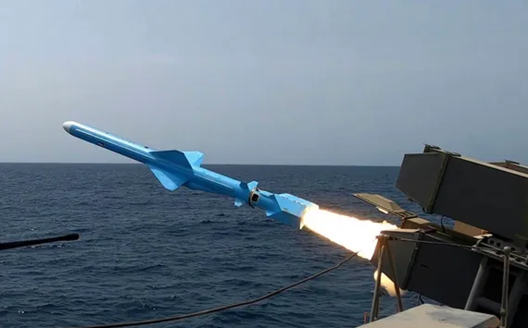 Trung Đông sáng 2-9: Iran tập kích loạt căn cứ Mỹ, lãnh tụ Mojtaba tuyên bố dạy Mỹ 'bài học'