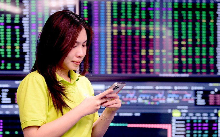 Không biết chọn cổ phiếu nào, nhà đầu tư có thể mua cả 'rổ' bằng cách này