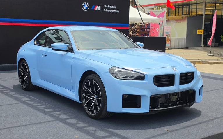 BMW M2 ra mắt Việt Nam: Giá từ 4,099 tỉ, có gói 'chất chơi' giá hơn 1,2 tỉ đồng