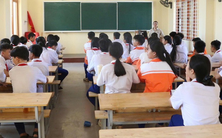 Quảng Trị yêu cầu rà soát việc bố trí hiệu trưởng, phó hiệu trưởng sau sắp xếp trường học