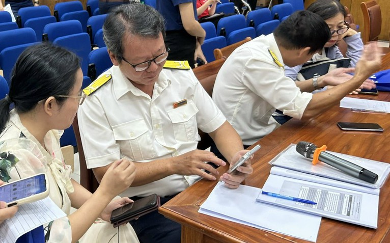 Một ngày 4 nghị định, 5 thông tư liên quan thuế: Hộ kinh doanh 'mở mắt ra thấy thay đổi'