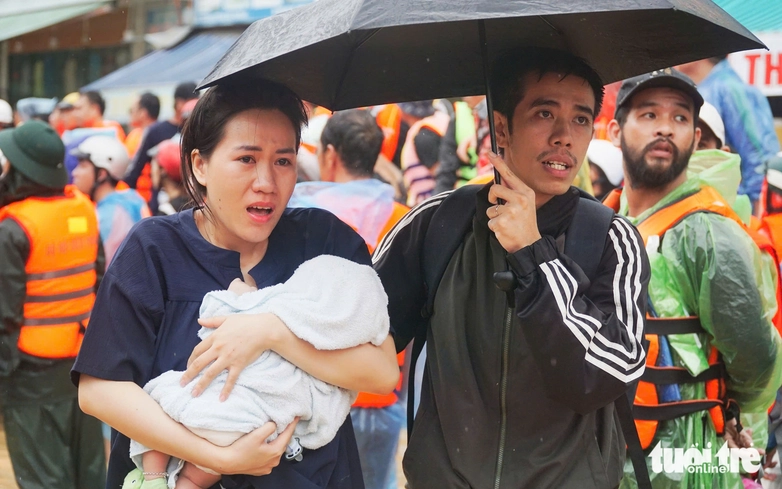 Major flooding kills 41, leaves 9 missing, submerges 68,000 homes across central Vietnam