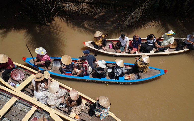 Explainer: How labor shortage finally breaks 17-year-old boat fare in Vietnam’s Mekong Delta