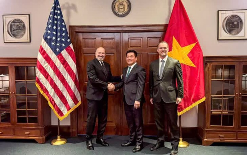 US cuts tariff on Vietnamese imports to 20%