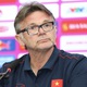 HLV Philippe Troussier hài lòng về màn trình diễn trước Nhật Bản