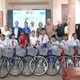 Cựu chiến binh Mỹ tặng xe đạp cho trẻ em Việt Nam