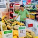 Lạm phát đã tăng gần 4% nhưng giá các mặt hàng thiết yếu chưa 'góp sức'?
