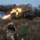 Ba năm chiến tranh, Nga và Ukraine đã mất gì?