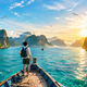 Hãy bước ra thế giới bao la