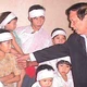 Quảng Bình: ông Lê Huy Ngọ thăm và tặng quà gia đình chị Trần Thị Mai