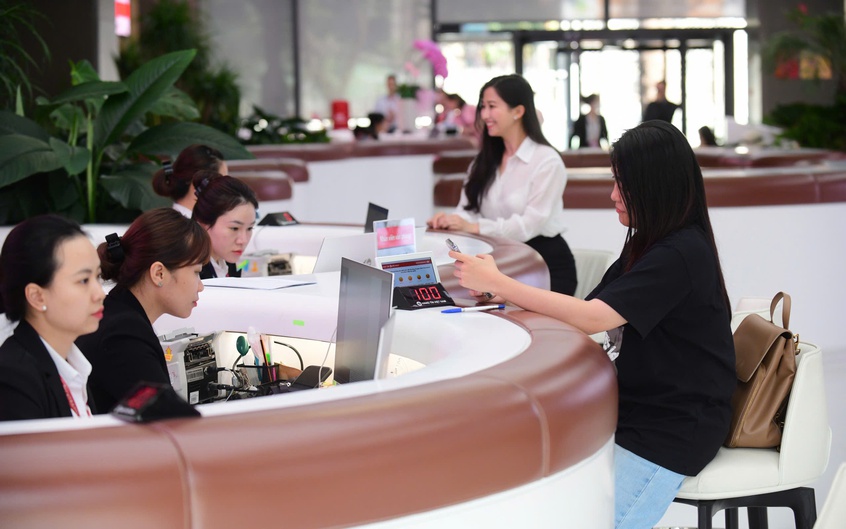 Cho vay không còn 'hái ra tiền' với ngân hàng, vì đâu 'người giàu cũng khóc'?