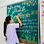 Học trò Trường THPT Thạnh Lộc biến bảng lớp thành tác phẩm nghệ thuật