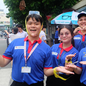 Từng được hỗ trợ, cô sinh viên hàng không trở lại trường tiếp sức cho 2k7
