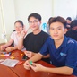 Sinh viên Nhân văn lan tỏa yêu thương qua workshop Dệt hoa