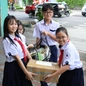CLB Gió Đông đem truyện hay, sách quý gửi bạn bè vùng xa